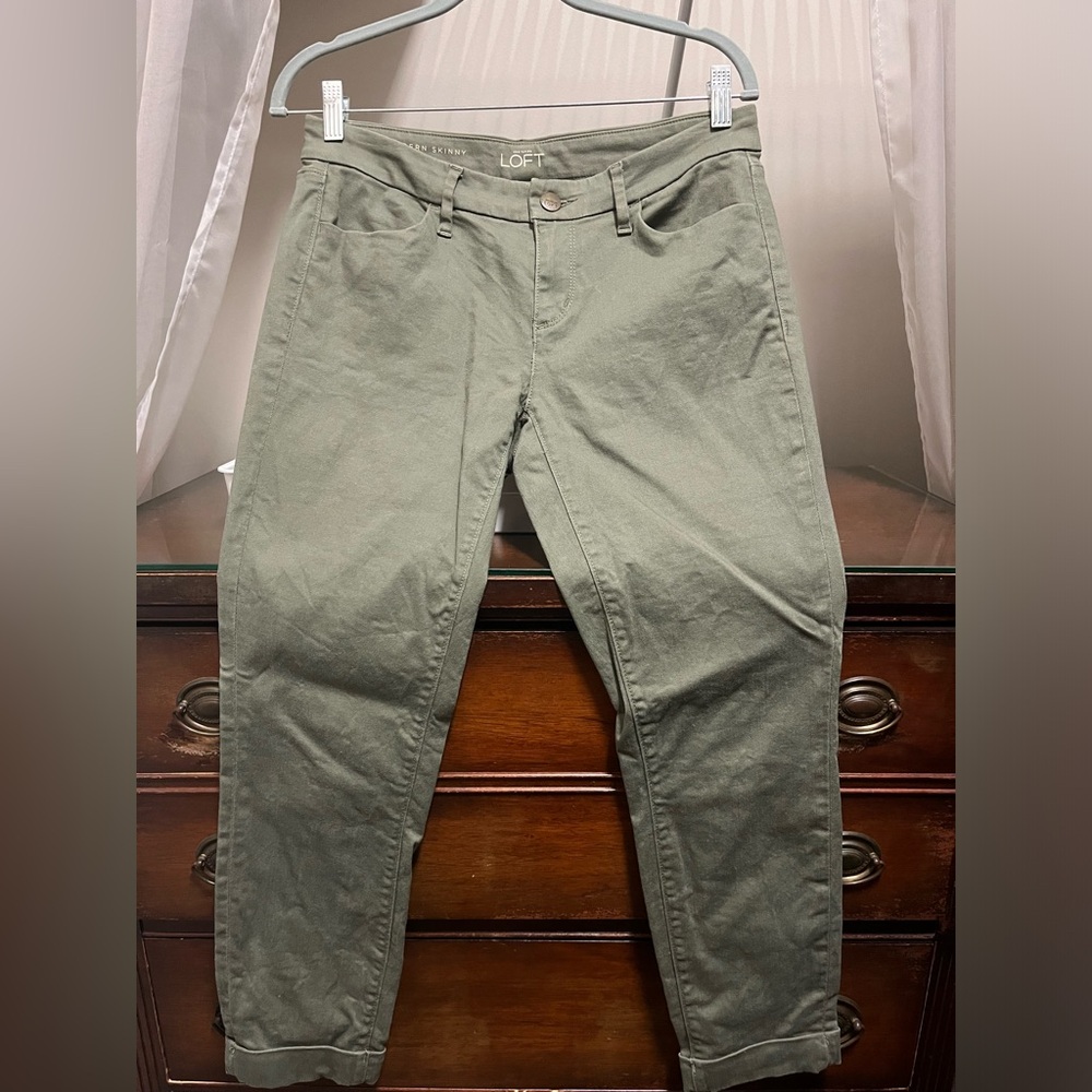Loft Women's Size 4 Modern Skinny Ankle Cut Olive Green Pants